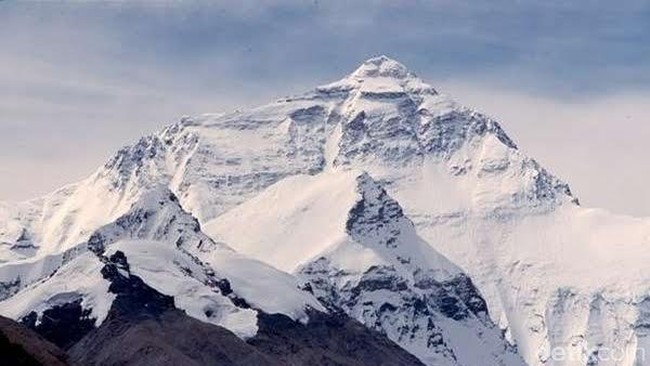 Gunung tertinggi di Indonesia adalah Puncak Jaya atau disebut juga Puncak Cartensz (Cartensz Top). Tahukah kamu sejarah penamaan gunung ini?