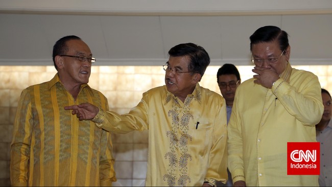 Generasi muda Partai Golkar menganggap Aburizal Bakrie bukan masa kini dan masa depan Partai Golkar.