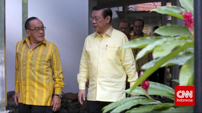 Adanya Forum Silatnas Kosgoro 1957 yang berubah menjadi Mubeslub Kosgoro 1957, sangat menyalahi aturan organisasi yang berlaku.