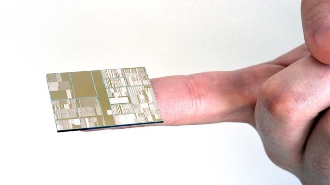 Kinerja bisnis produsen chip terbesar Taiwan Semiconductor Manufacturing Co. pada kuartal ketiga 2015 turun sekitar 1,3 persen dari periode yang sama 2014.