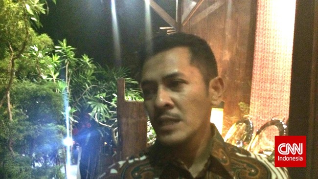 Perusahaan tambang terpaksa melakukan efisiensi biaya dan salah satunya dengan memutus kontrak dengan maskapai penerbangan.