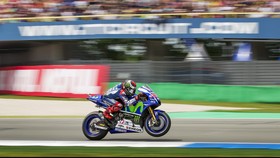 Kemenangan Lorenzo Persulit Posisi Marquez