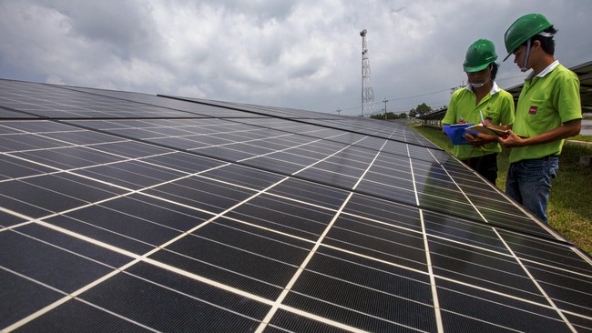 Anggota APEC sepakat menurunkan bea masuk 5-0 persen untuk barang-barang tertentu seperti panel surya, turbin angin, dan alat pengontrol polusi udara.