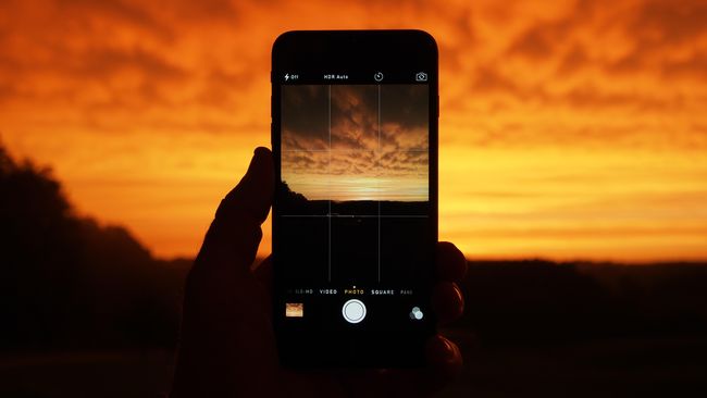 Ponsel iPhone 15 Pro yang diperkirakan hadir pada 2023 diyakini punya kamera periskop dengan fitur zoom optik 5x.