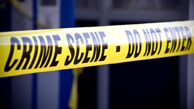 Perkelahian Geng di Malaysia, Sejumlah Wartawan Terluka Sejumlah wartawan dan karyawan bar terluka akibat sebuah perkelahian antara pemuda di Bukit Bintang, deket Low Yat Plaza akhir pekan lalu.