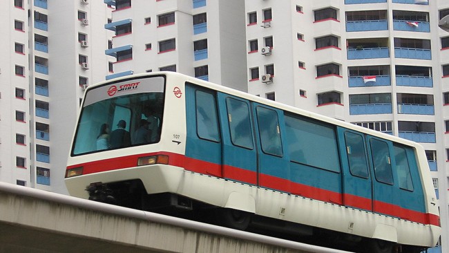 Pemprov DKI Jakarta akan menangani tujuh koridor melalui PT JakPro. Sementara pemerintah pusat akan menangani dua koridor melalui PT Adhi Karya.