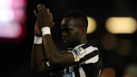 Newcastle Minta 12 Laga Sebelum Dikritik