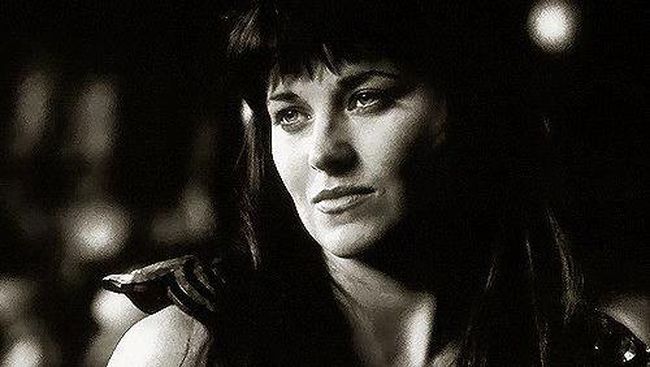 Lucy Lawless ingin dirinya yang tetap memainkan Xena. "Ayolah. Mari kita lakukan ini," kata sang aktris.