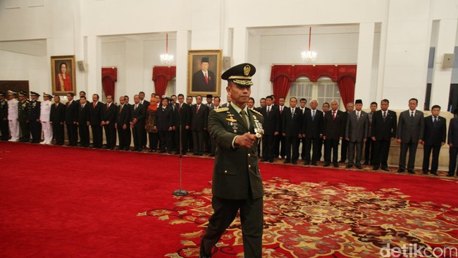 KASAD Letjen Mulyono juga mengaku siap untuk membantu pengamanan pilkada serentak.