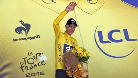 Boneka Singa, Fenomena Unik Tour de France