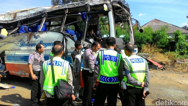 Hingga H-3 ini telah terjadi 988 kecelakaan dengan 205 orang tewas.