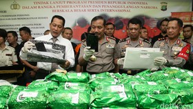 Polisi Amankan 350 Kg Sabu di Bagasi Mobil