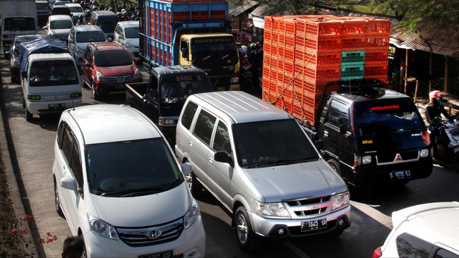Penanganan mudik tahun 2015 ini dinilai Menteri Perhubungan Ignasius Jonan lebih rapi dibandingkan periode sebelumnya. 