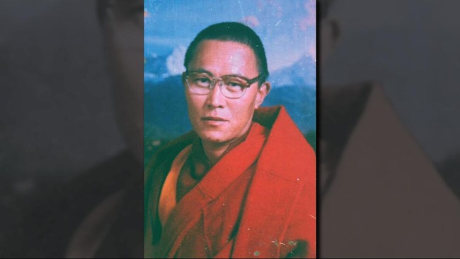Pihak berwenang China mengkremasi tubuh seorang biarawan Tibet terkemuka yang tewas di penjara pada Minggu lalu.