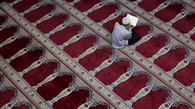 Malam istimewa di bulan Ramadan karena pahala yang berkali-kali lipat itu dapat diketahui tanda-tandanya. Apa saja?