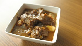 Nikmatnya Gulai Kurma untuk Sajian Lebaran Hari Kedua