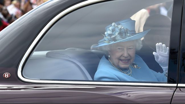 Ratu Elizabeth II tengah mencari seorang karyawan yang nantinya akan menentukan citra sang ratu di berbagai platform media sosial.