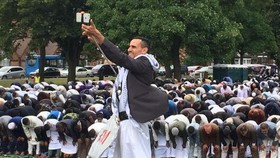 Sebanyak 60 Ribu Muslim Inggris Salat Id di Birmingham