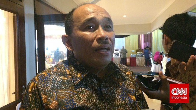 Wakil Ketua Kadin memperkirakan daya beli konsumen setelah lebarah turun akibat situasi ekonomi semester kedua yang masih belum jelas. 