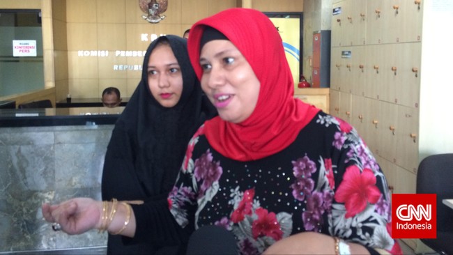 Pihak keluarga menyesal tidak dapat memberikan makanan yang telah disiapkannya untuk Rusli.