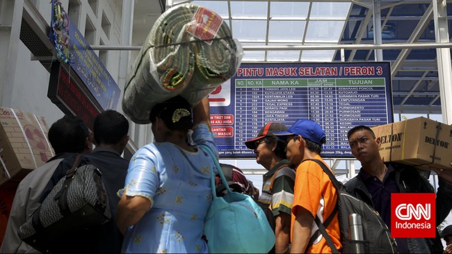 Berbekal perbaikan kualitas dan layanan, hingga akhir Juni 2015 penumpang kereta api tercatat meningkat 18,17 persen ke angka 156,76 juta penumpang.