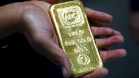 Harga Emas Makin Mengilap Karena Sentimen Global