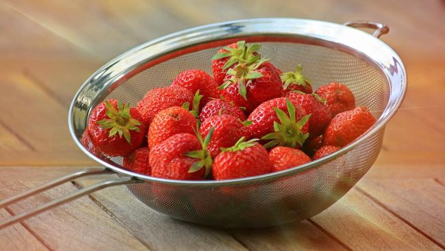 Studi teranyar menemukan jenis buah terbaik untuk cegah obesitas dan diabetes. Buah-buah ini memiliki kandungan polifenol yang tinggi.