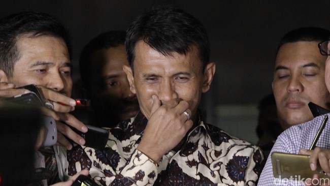 Proposal-proposal calon penerima dana bantuan sosial diklaim tidak pernah sampai ke tangan Gubernur nonaktif Sumatera Utara Gatot Pujo Nugroho.