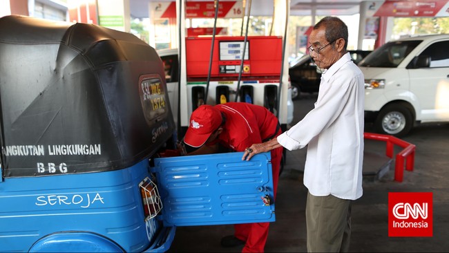 Langkah tersebut diharapkan bisa memicu masyarakat untuk mengubah konsumsi Bahan Bakar Minyak (BBM) di dalam kendaraan menjadi Bahan Bakar Gas (BBG).