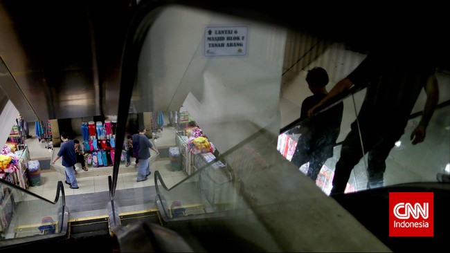 Perdagangan di Tanah Abang Belum Normal