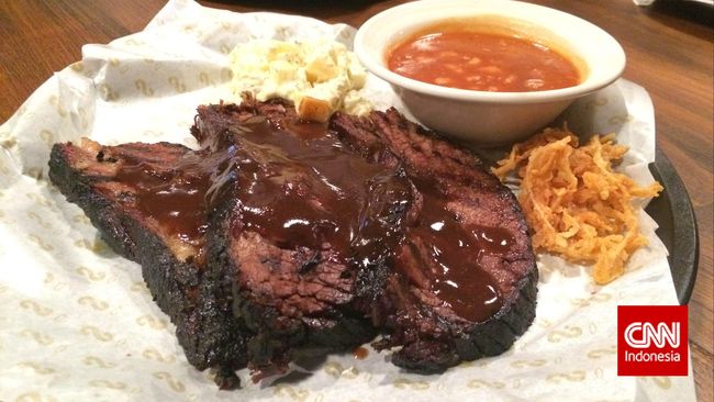 Mencicipi Sensasi Unik Daging Bbq Asap Texas Di Holy Smokes