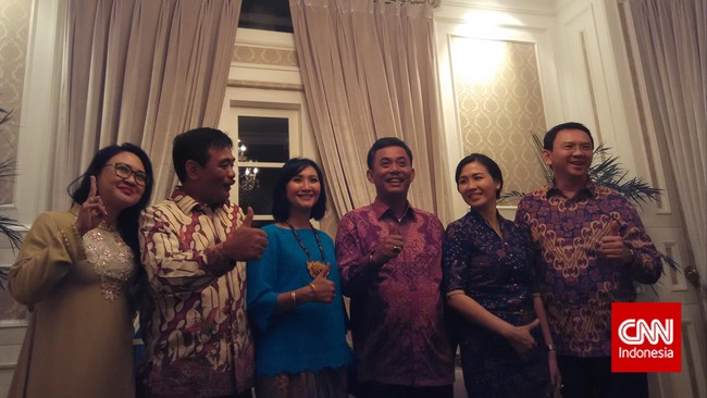 Gubernur DKI Jakarta Basuki Tjahaja Purnama berencana melakukan program 5 T, yakni tertib demo, tertib hunian, tertib lalu lintas, tertib sampah dan PKL. 