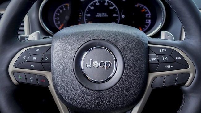 Selain Chysler, sanksi denda terkait recall juga lebih dulu dikenakan terhadap Honda (US$ 70 juta), General Motors (US$ 35 juta), dan Toyota (1,2 miliar).