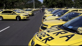 Uber Didemo Sopir Taksi di Brasil, Jalanan Diblokir