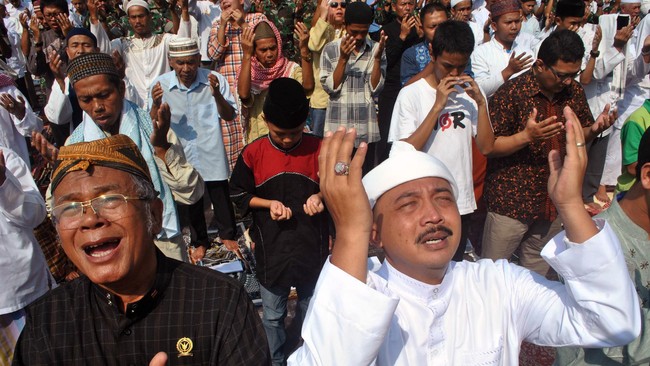 Menurut Gubernur DKI Jakarta Basuki Tjahaja Purnama hal tersebut akan dilakukan pada tahun depan dengan menggunakan dana PMP.