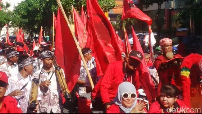 Partai politik yang tak dapat mengajukan calon sehingga kandidat kepala daerah di wilayah tertentu hanya sepasang, disarankan untuk dipotong anggarannya.