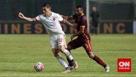 Ashley Cole Tertawa di Atas Penderitaan Arsenal
