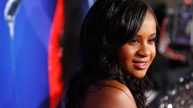 'Pembunuh' Putri Whitney Houston Dituntut US$36 Juta