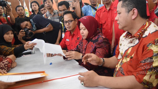 Untuk saat ini belum perlu dipikirkan mengenai usulan kepada presiden untuk membuat Perppu terkait calon tunggal kepala daerah.