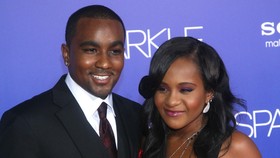 Putri Whitney Houston Meninggal Diracun?