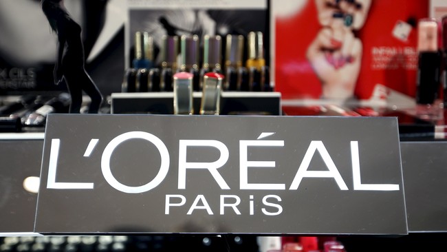 Pabrik L'Oreal Indonesia di Jababeka memproduksi 60 persen dari seluruh produk yang dijual di dalam negeri maupun di negara-negara di kawasan Asia Tenggara.