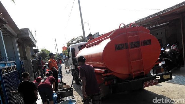 Tata kelola air dan alam merupakan salah satu solusi jangka panjang yang bisa dilakukan untuk perusahaan dalam meminimalisir kekeringan.