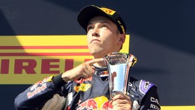 Vettel Bantah Jadi Penyebab Kvyat Terdemosi