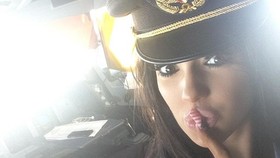 Maskapai Kuwait Selidiki Kasus Bintang Porno Masuk ke Kokpit
