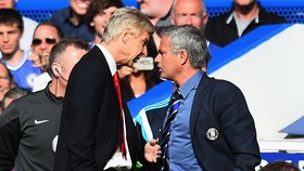 Wenger Bantah Sengaja Lakukan 'Parkir Bus'