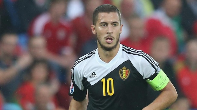 Manajer Arsenal, Arsene Wenger berusaha mematahkan klaim Jose Mourinho yang menyebut pemain Chelsea, Eden Hazard bermain lebih bai dari Cristiano Ronaldo.
