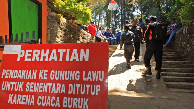 Selain mengorek keterangan belasan saksi, polisi juga mengumpulkan sejumlah barang bukti untuk dijadikan sebagai petunjuk.