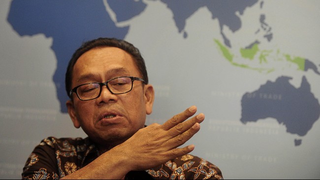 Penyidik terus mendalami sistem pra perizinan terkait Surat Pemberitahuan Impor (SPI) yang berhubungan dengan 18 kementerian.