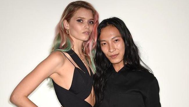 Balenciaga dan perusahaan induknya, Kering, sepakat untuk tidak memperpanjang kontrak desainer asal negeri Paman Sam tersebut.