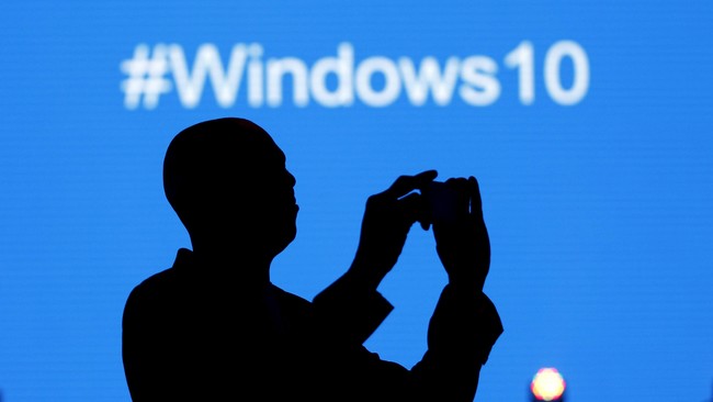 Microsoft pun mengatakan para penggunanya telah menghabiskan lebih dari 75 miliar jam untuk memakai Windows 10.